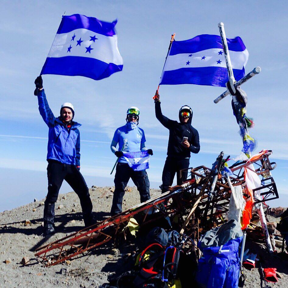 Los 3 paisanos en la cima del Pico Orizaba, México