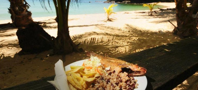 Hagamos un viaje a Playa Escondida, pensar que ha estado tan cerca y no conoce…